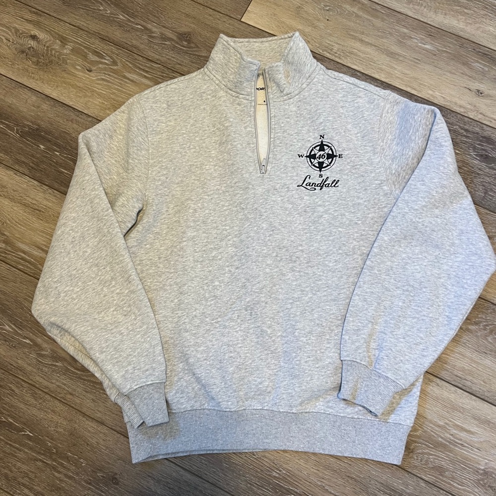 Landfall Quarter Zip Sweatshirt size S